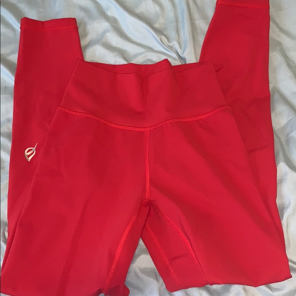 Ptula Red leggings